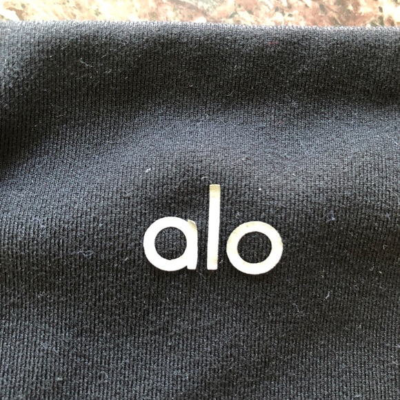 ALO YOGA Airbrush Lineal Diagonal Stripe Leggings in Black - Picture 11 of 12